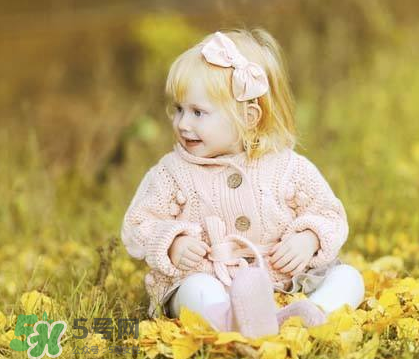 秋季寶寶怎么穿衣服？秋季寶寶穿什么？