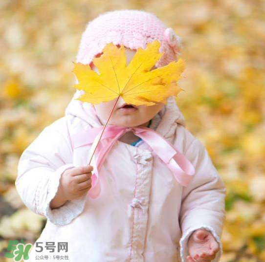 秋季寶寶怎么穿衣服？秋季寶寶穿什么？