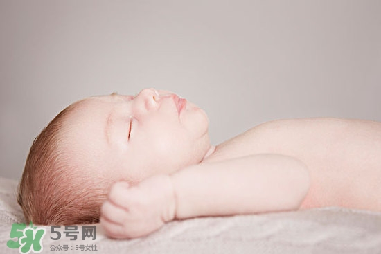 寶寶午睡多長時(shí)間才好？寶寶午睡的最佳時(shí)間