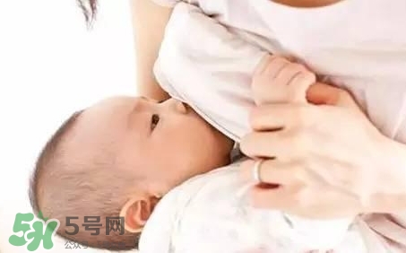 要上班了寶寶吃母乳怎么辦？要上班了寶寶不吃奶瓶怎么辦？