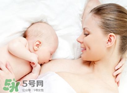 寶寶睡覺吃奶好嗎？寶寶睡覺吃奶怎么辦？