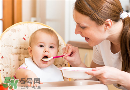 母乳喂養(yǎng)不能吃哪些東西？母乳喂養(yǎng)媽媽飲食注意事項