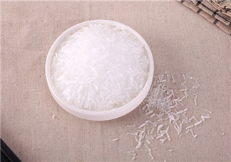 味精和雞精哪個(gè)更健康？味精和雞精哪個(gè)對(duì)身體危害大？