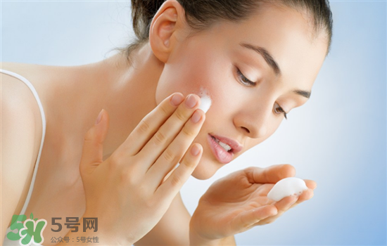 資生堂洗面奶是皂基嗎？資生堂洗面奶是氨基酸洗面奶嗎？