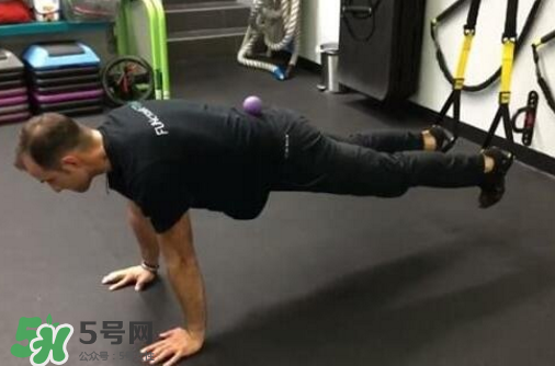trx俯臥撐是練什么的？trx俯臥撐怎么練？