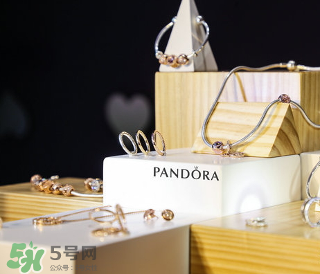 潘多拉流動(dòng)吊墜盒多少錢？潘多拉流動(dòng)吊墜盒好看嗎？