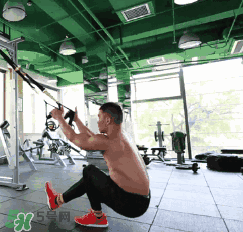 trx可以練腹肌嗎？trx腹部訓(xùn)練動(dòng)作推薦