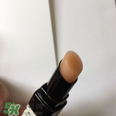 芭比波朗至盈呵護潤唇膏能當(dāng)口紅用嗎