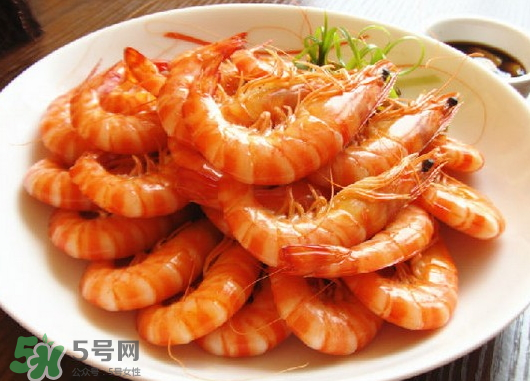 海蝦怎么做簡(jiǎn)單又好吃？海蝦怎么去掉蝦線？