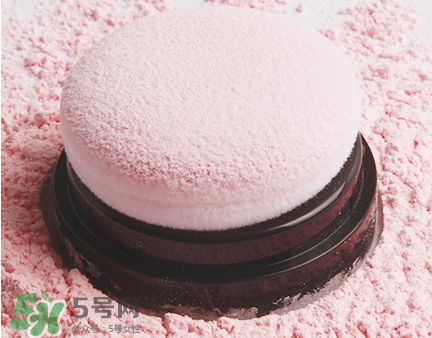 ILISYA柔色定妝蜜粉多少錢？ILISYA柔色定妝蜜粉怎么樣？