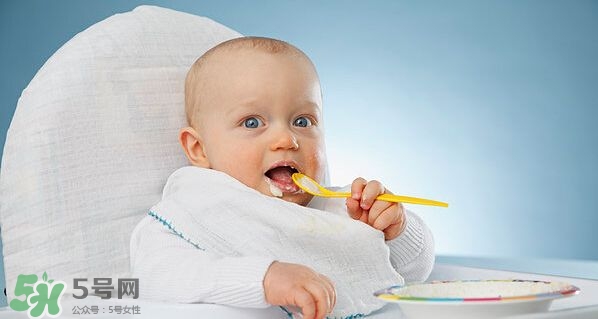 寶寶不吃輔食怎么辦？5個(gè)小妙招讓寶寶乖乖吃輔食