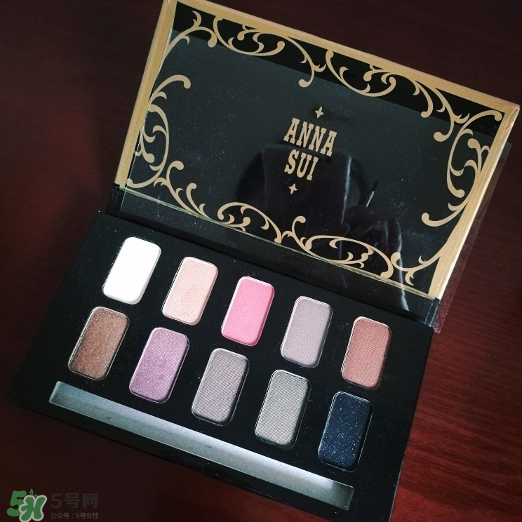 安娜蘇單色眼影和z palette磁力眼影盤(pán)哪個(gè)好? 安娜蘇單色眼影和z palette磁力眼影盤(pán)哪個(gè)好?