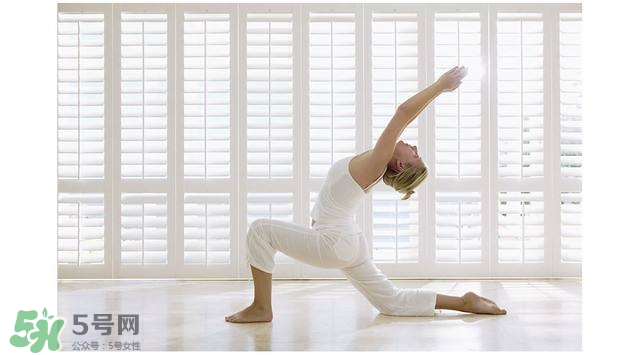 產(chǎn)后瑜伽有用嗎？產(chǎn)后做瑜伽能不能減肥？