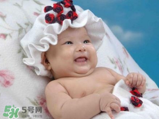 寶寶發(fā)燒抽搐正常嗎？寶寶發(fā)燒抽搐怎么辦？