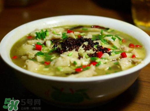 鰱魚可以做酸菜魚嗎？鰱魚怎么做酸菜魚？