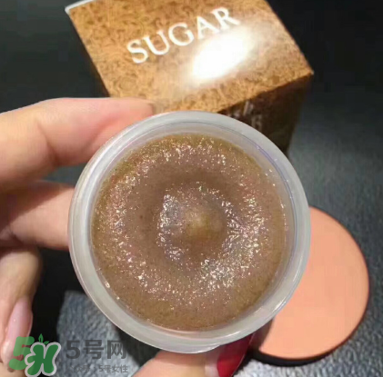 fresh馥蕾詩(shī)澄糖護(hù)唇磨砂霜怎么用 是唇膏嗎 fresh馥蕾詩(shī)澄糖護(hù)唇磨砂霜怎么用 是唇膏嗎