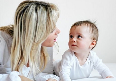 寶寶學(xué)說話的階段，這三個禁區(qū)你一定沒注意！