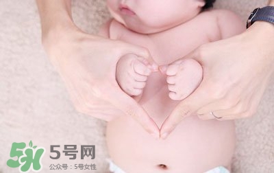 生孩子臍帶怎么剪？臍帶晚剪有什么影響？