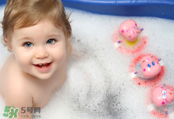 臍疝是什么？臍疝對寶寶有什么影響？