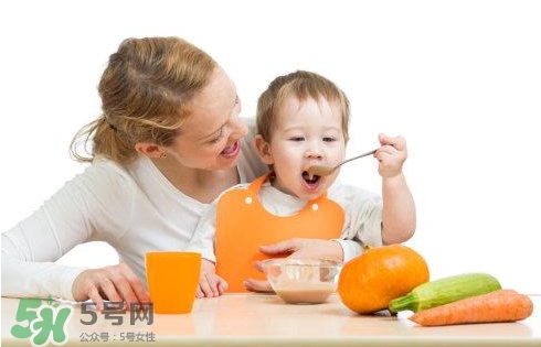 寶寶發(fā)燒出汗后可以洗澡嗎？寶寶發(fā)燒出汗好嗎？