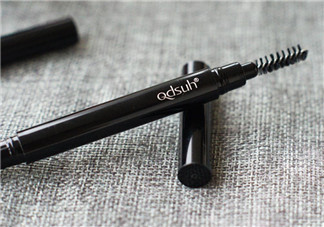 眉筆怎么選？眉筆和眉粉哪個好？