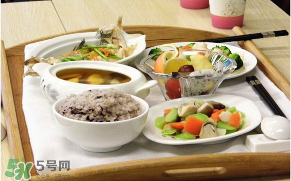 產(chǎn)后一周吃什么好？產(chǎn)后一周食譜