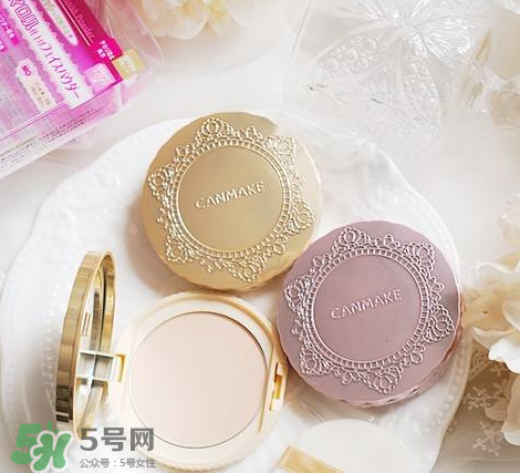 散粉粉餅定妝噴霧有什么區(qū)別？定妝產(chǎn)品推薦