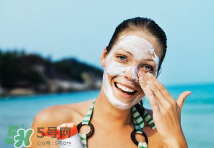 擦了防曬悶痘怎么辦？眼部需要特別防曬嗎？