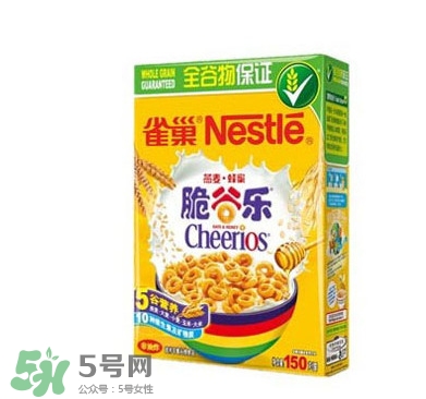 雀巢脆谷樂是膨化食品嗎？雀巢脆谷樂可以干吃嗎