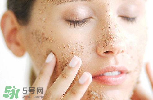 角質(zhì)是什么？怎樣判斷自己是不是要去角質(zhì)了？