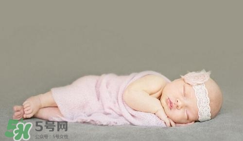 勒博耶分娩法的具體步驟是什么？勒博耶分娩法有哪些優(yōu)點(diǎn)？