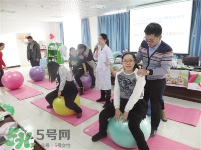 分娩球什么時候開始用？分娩球的作用