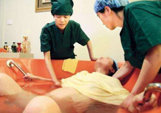 水中分娩時寶寶會嗆水嗎？水中分娩寶寶不會淹嗎？