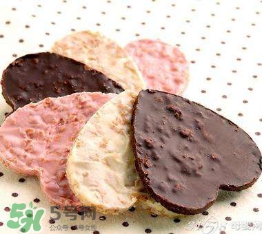 生孩子時(shí)吃什么易助產(chǎn)？生孩子時(shí)吃巧克力