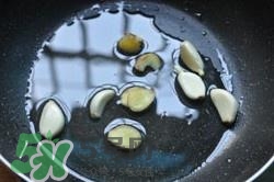 香辣蟹怎么做最好吃？香辣蟹怎么處理螃蟹？