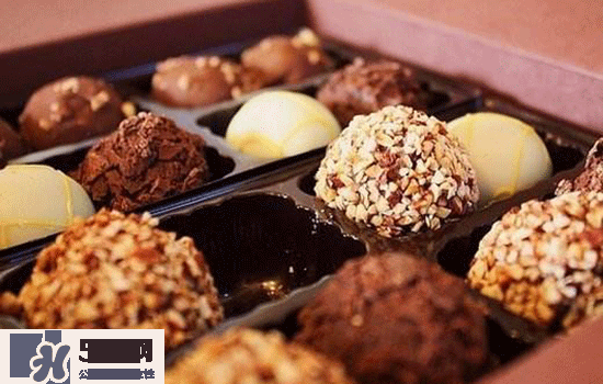 助產(chǎn)食物有哪些？孕婦生孩子時(shí)吃點(diǎn)什么？