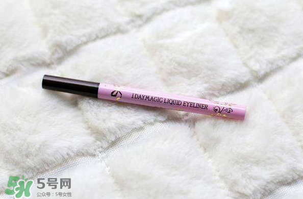 眼線老是暈妝怎么辦？防水眼線大合集