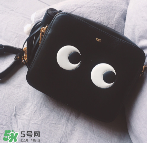 anya hindmarch什么價(jià)位？anya hindmarch包貴嗎？