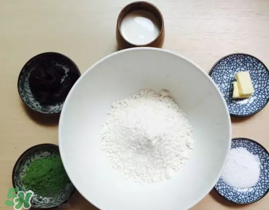 抹茶紅豆月餅好吃嗎？低熱量抹茶紅豆月餅做法