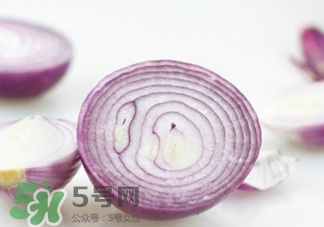 洋蔥榨汁能每天喝嗎？洋蔥汁能治什么??？