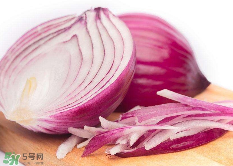 洋蔥汁能黑發(fā)嗎？洋蔥汁擦頭發(fā)能生發(fā)嗎？