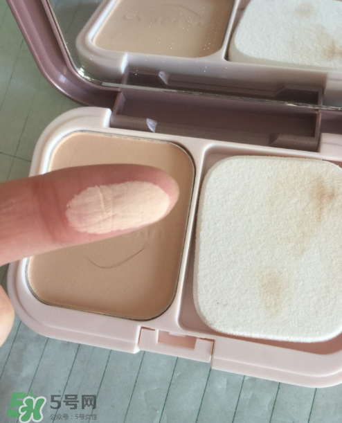 卡姿蘭粉餅好用嗎？卡姿蘭粉餅怎么樣？