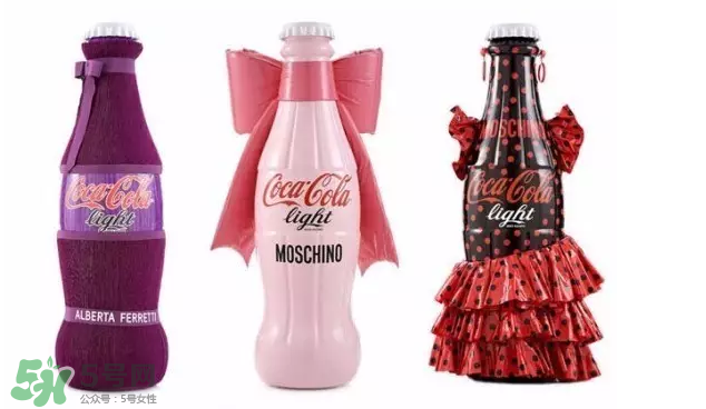 可口可樂與時尚圈聯(lián)名合作系列有哪些？意想不到的好看