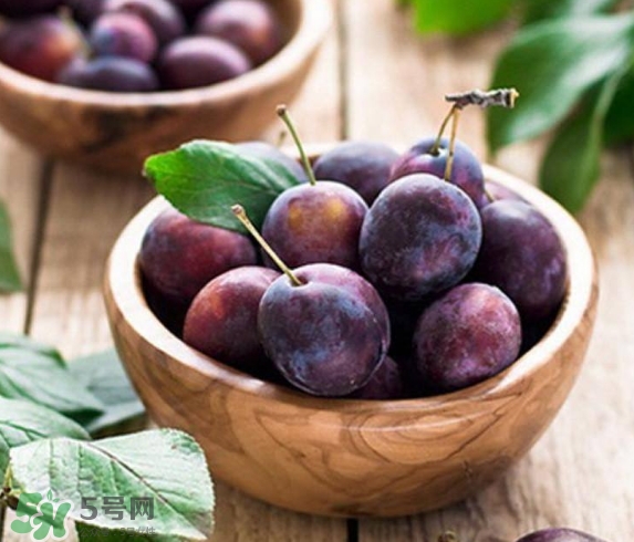 新鮮西梅皮可以吃嗎？西梅皮的功效與作用