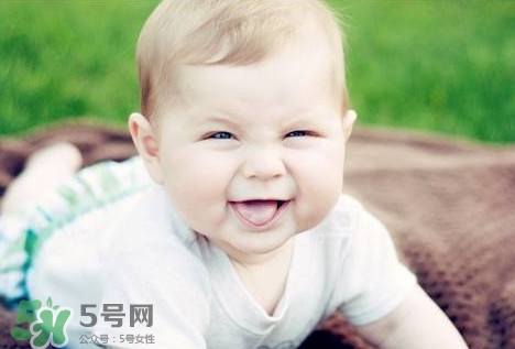 膽道閉鎖是先天性的嗎？先天膽道閉鎖有什么癥狀