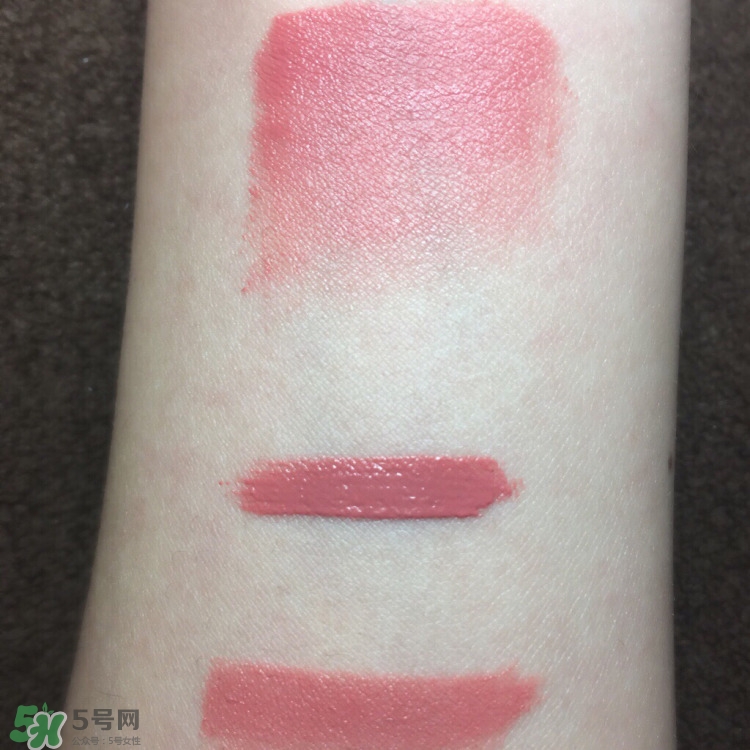 阿瑪尼唇釉500和501有什么區(qū)別_哪個好 阿瑪尼唇釉500和501有什么區(qū)別_哪個好