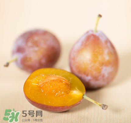 西梅吃多了上火嗎？西梅吃多了會(huì)拉肚子嗎？