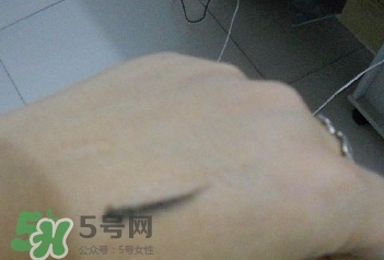 美寶蓮眼線膏暈染嗎？美寶蓮眼線膏好用嗎