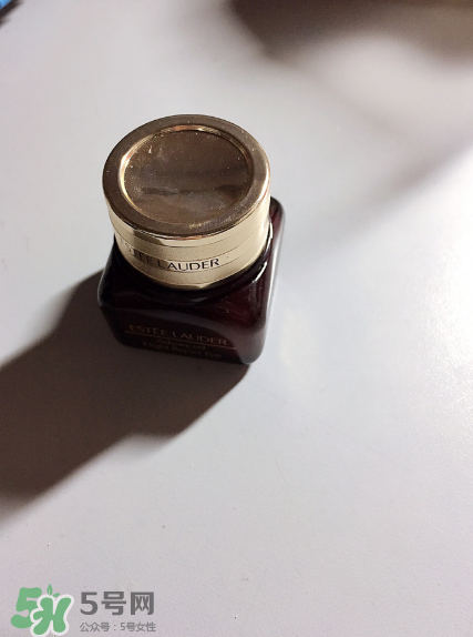 雪花秀眼霜和雅詩蘭黛眼霜哪個(gè)好？