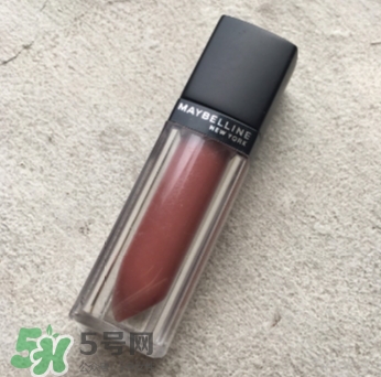 美寶蓮唇釉m500豆沙色適合黃皮嗎？